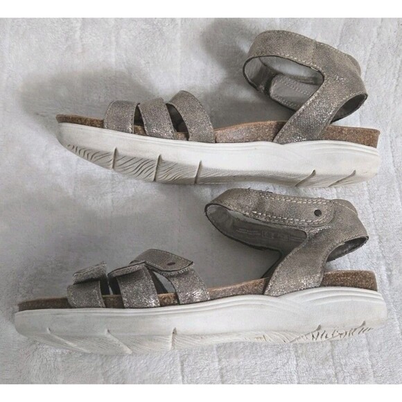 Women's Clarks April Dove Metallic Strappy Comfort sandals Summer‎ Vacation Sz7 - Picture 4 of 10